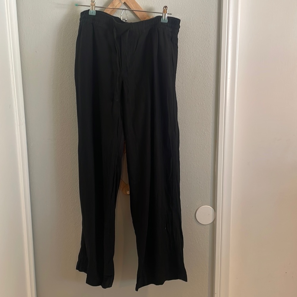 Black wide leg linen drawstring pants.  LIKE NEW